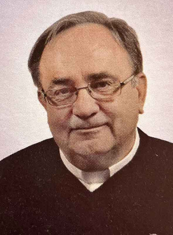 kňaz Jozef Knapik
